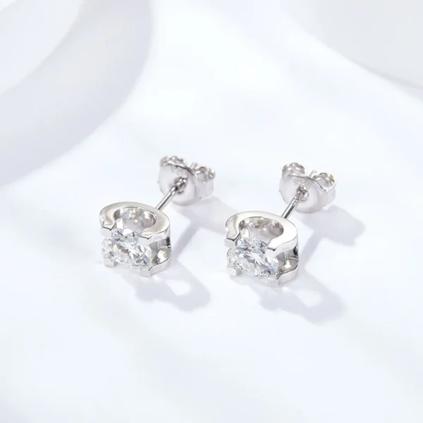 Moissanite Stud 1.0carat Round Diamond Earrings