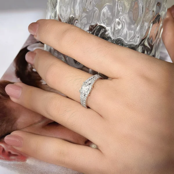 Moissanite Row 1.0carat Princess Diamond Ring Moissanite Row 1.0carat Princess Diamond Ring